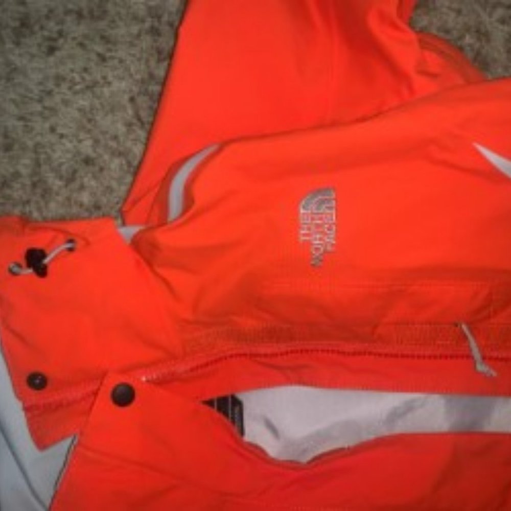 Women XS North Face Rain Coat: Orange and Gray
